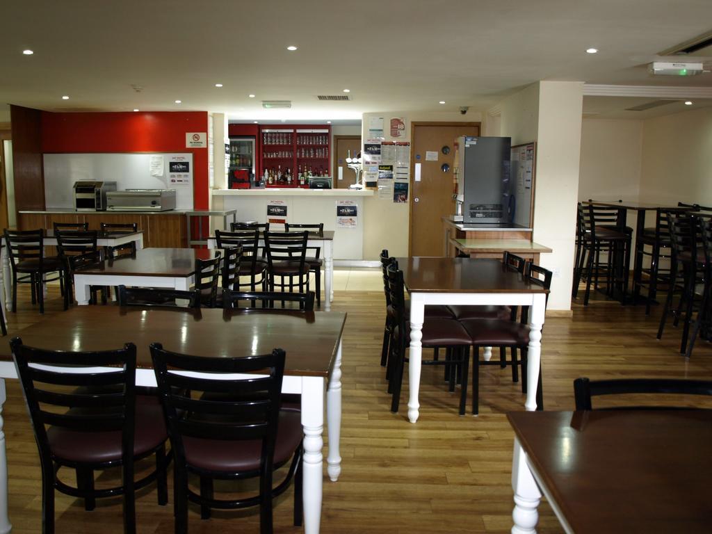 247Hotel.Com Oldham Eksteriør bilde