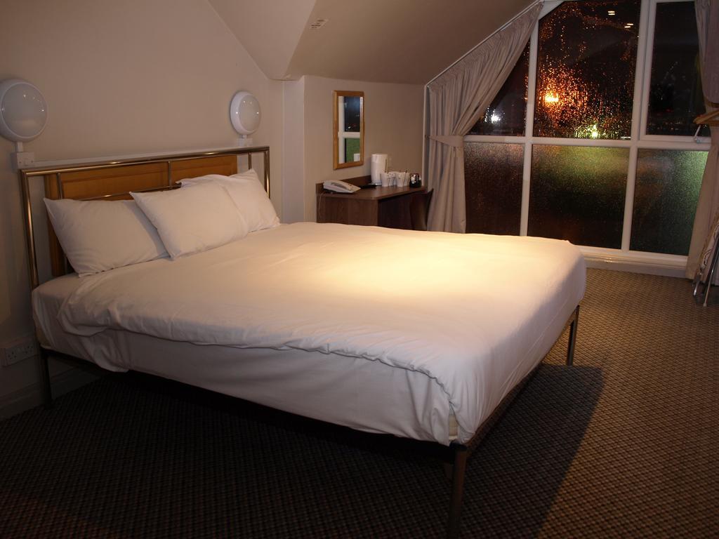 247Hotel.Com Oldham Eksteriør bilde